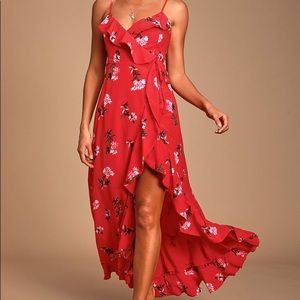 Lulus Rosana Red Floral Print Ruffled Wrap Maxi Dress size small NWT